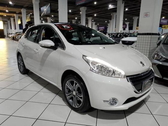 PEUGEOT 208 1.6 GRIFFE 16V FLEX 4P AUTOMÁTICO